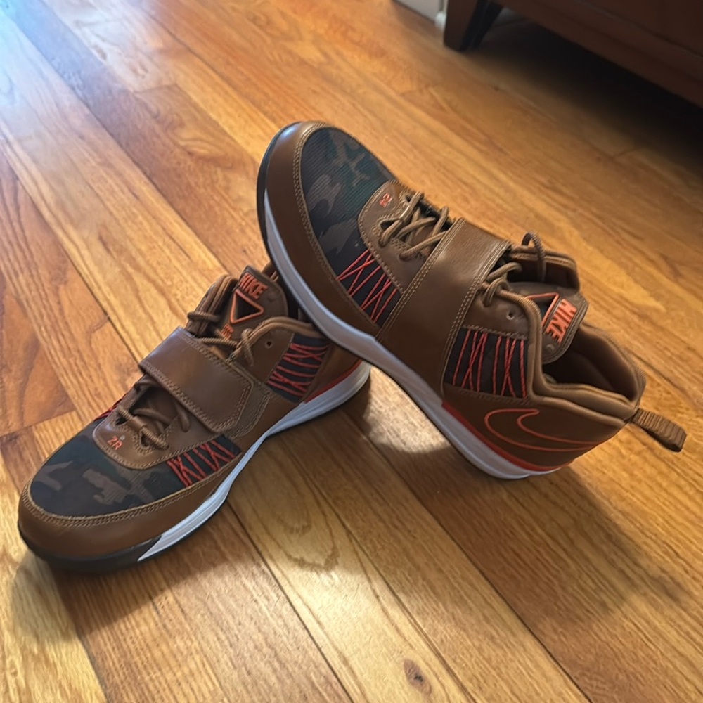 Nike Zoom Revis TXT EXT Camo. Men’s Sz 9. 599450-200. EUC.